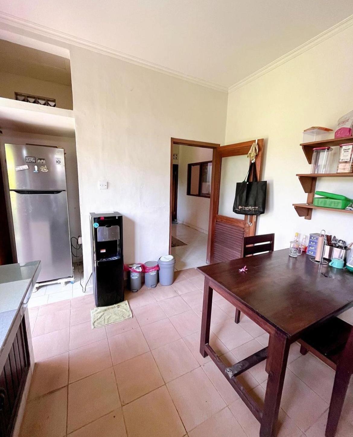 Agung'S Annex Homestay 발리 사누르 외부 사진